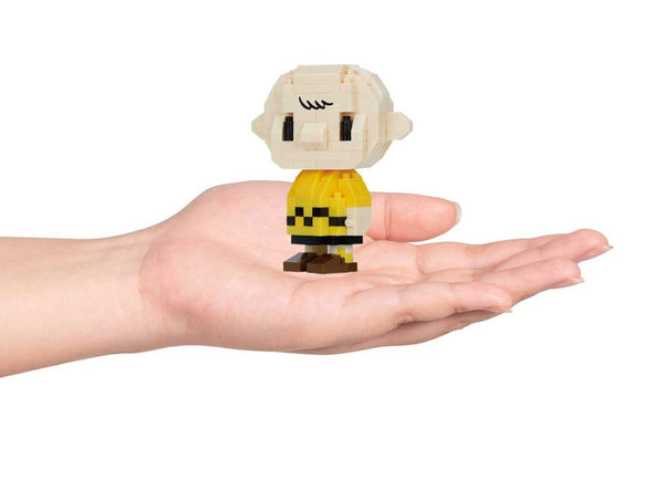 nanoblock Peanuts - Charlie Brown with Snoopy | Micro-Sized Building ...